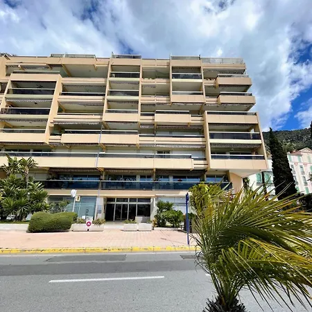 Fronte Mare Vista Bellissima Garavan شقة مينتون